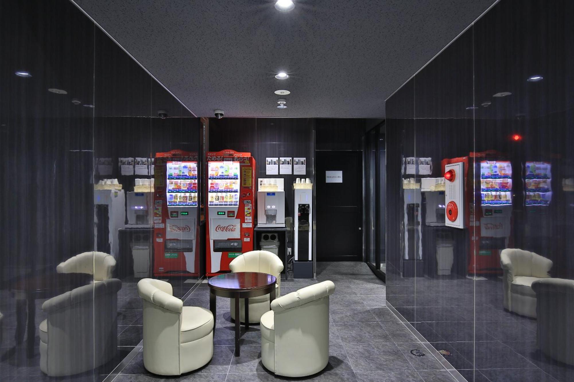 Pleia Hotel Osaka Exteriör bild